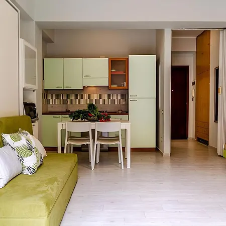 Apartment Carmel Am *